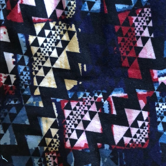 LuLaRoe OS Leggings- Aztec - Picture 2 of 2